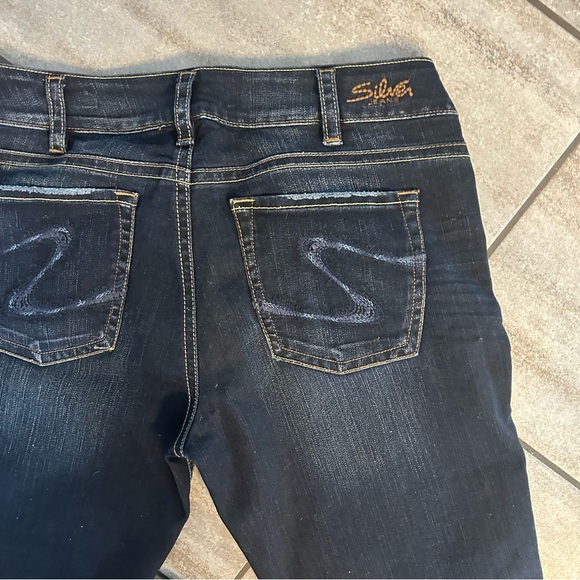 Silver Suki Mid-Rise Dark Blue Flare Bootcut Women's Jeans - Picture 6 of 13